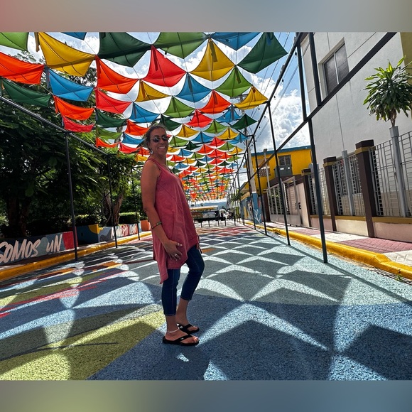 Meet your Posher, Dee - Picture 8 of 9